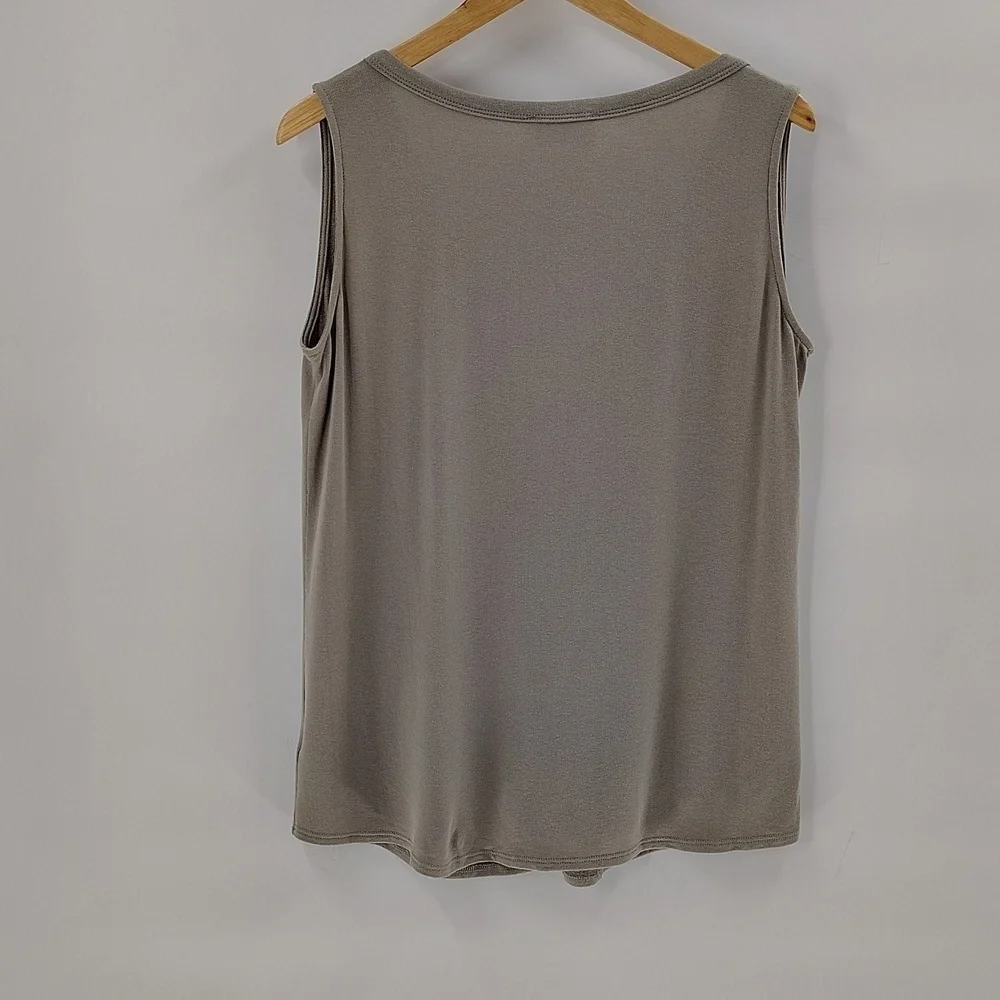 Fantastic Fawn Button Up Sleeveless Blouse Size Large Green V Neck Oversized